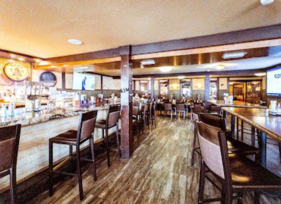 tennessee/dollywood/restaurant/wild-bear-tavern