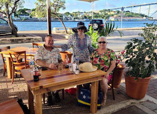 curacao/willemstad/punda/restaurant/santa-anna-curacao