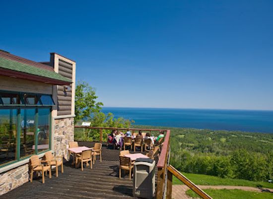 minnesota/lutsen-mountains/restaurant/summit-chalet-at-lutsen-mountains