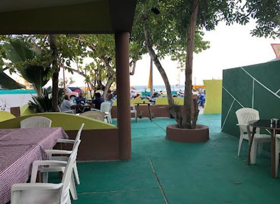 maldives/seenu-atoll/restaurant/city-corner-restaurant