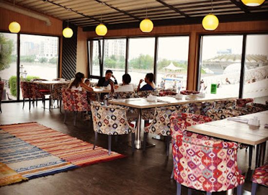 kazakhstan/nur-sultan/restaurant/astana-nury