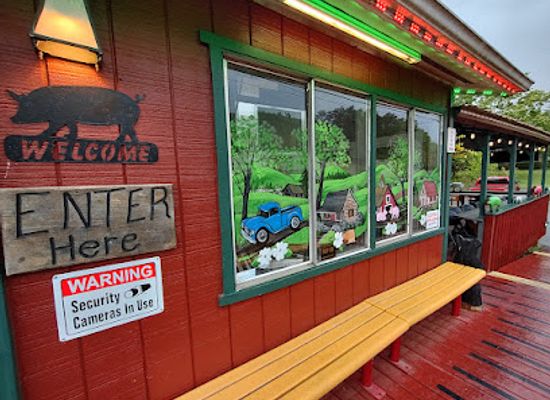 tennessee/pigeon-forge/restaurant/boss-hogg-s-bbq-shack