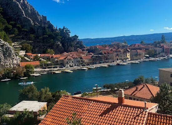 croatia/dalmatia/restaurant/restaurant-knez
