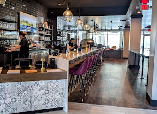 ohio/dayton/downtown-dayton/restaurant/est-est-est