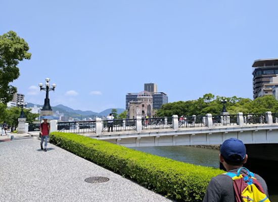 japan/hiroshima/hiroshima-peace-memorial-park/restaurant/tsuki-akari