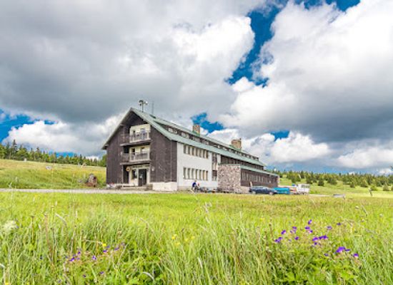 czechia/krkonose-national-park/restaurant/dvorska-bouda