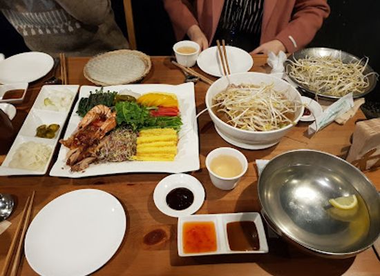 south-korea/suwon/restaurant/dining-insaigon