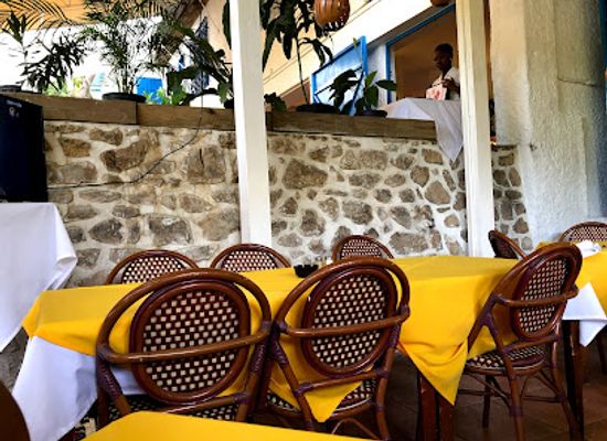 haiti/petionville/restaurant/coin-des-artistes-vivano