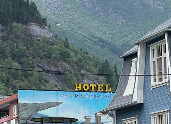 norway/trolltunga/restaurant/fjoren