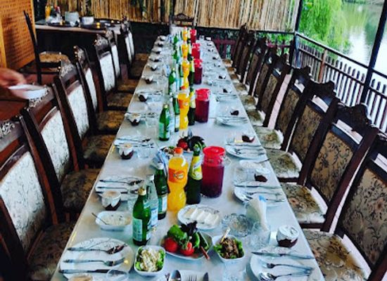 azerbaijan/talysh-mountains/restaurant/baba-bulagi-istiraht-mrkzi