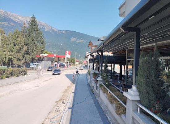 montenegro/lakes-of-plav/restaurant/caffe-misk-plav