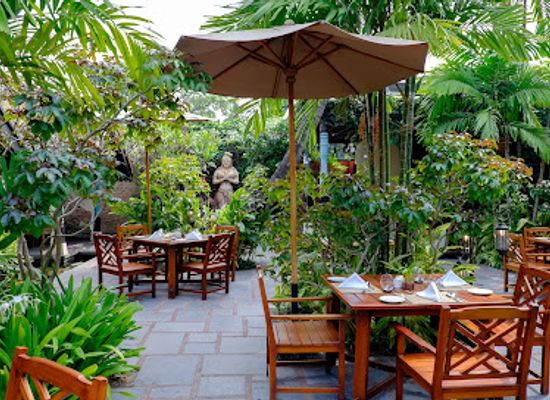india/trivandrum/restaurant/villa-maya