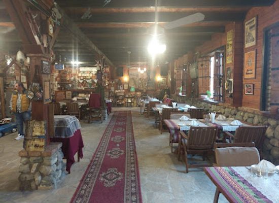 georgia/mtskheta/restaurant/old-piano