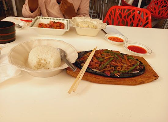 kenya/nairobi/gigiri/restaurant/east-seoul-street-food