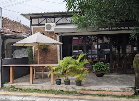 indonesia/yogyakarta/prawirotaman/restaurant/restaurant-warung-toscana