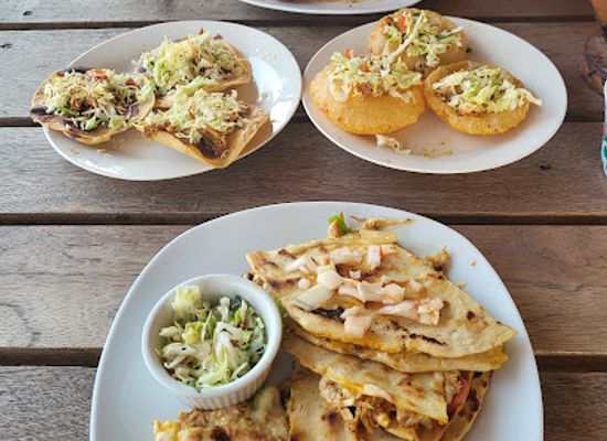 belize/cayo-district/restaurant/kelly-s-lunch-and-drinks