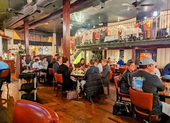 missouri/missouri-river-valley/restaurant/flame-steakhouse-wine-bar