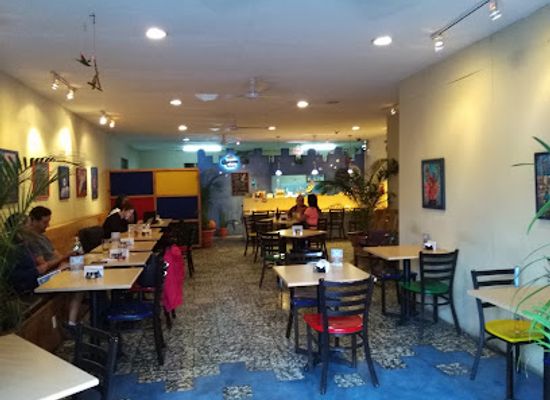 guatemala/panajachel/restaurant/mister-jon-s