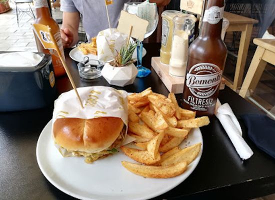 cyprus/famagusta/restaurant/chips