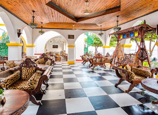 tanzania/stone-town/old-fort/restaurant/tembo-bahari-restaurant