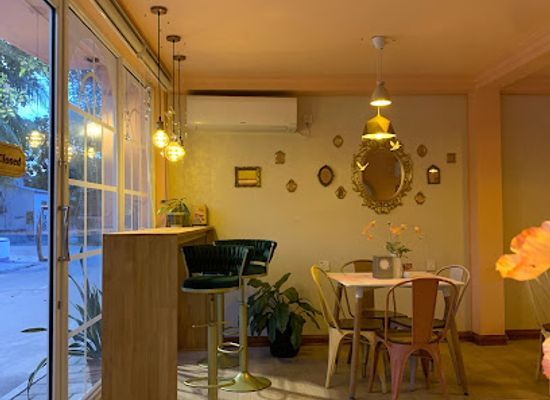 maldives/gnaviyani-atoll/restaurant/cake-maalam