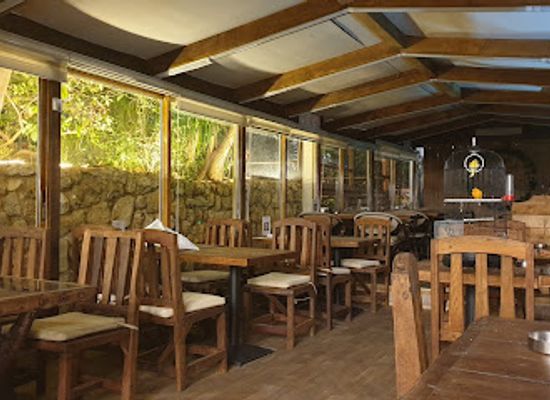 lebanon/baabda/restaurant/red-deer