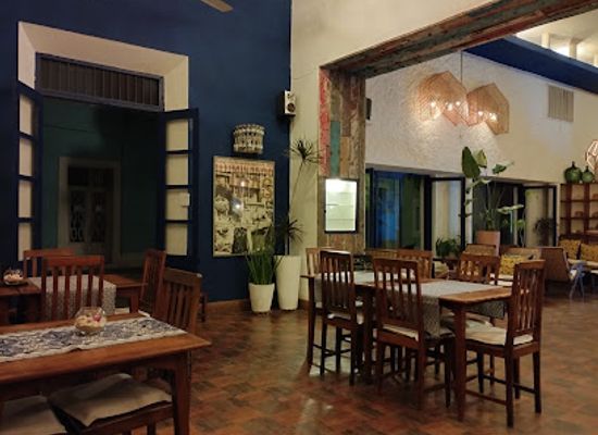 mozambique/nampula-province/restaurant/restaurant-ancora-d-ouro