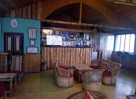 india/darjeeling/batasia-loop/restaurant/blue-pine-bar-restaurant