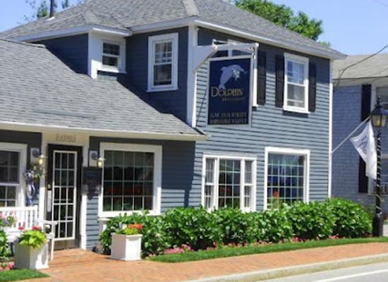 massachusetts/barnstable/restaurant/dolphin-restaurant