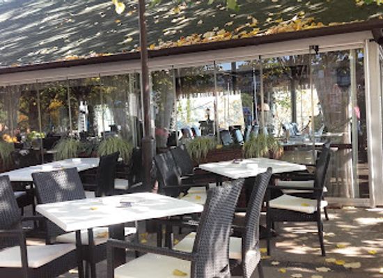 serbia/belgrade/zemun/restaurant/cetverac