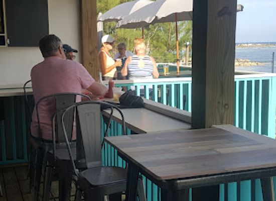 the-bahamas/grand-bahama/restaurant/the-palette-bar-and-restaurant