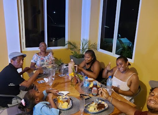 saint-lucia/jalousie-beach/restaurant/brigands-hideaway