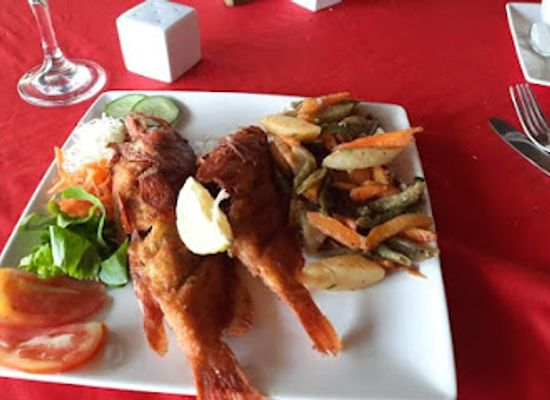 comoros/ouani/restaurant/restaurant-le-baobabe