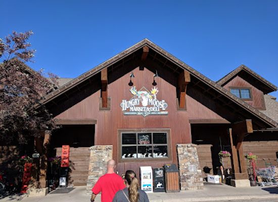 montana/big-sky/restaurant/hungry-moose-market-and-deli