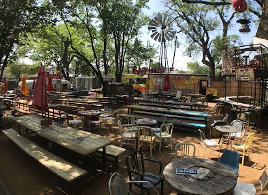 texas/north-texas/restaurant/truck-yard