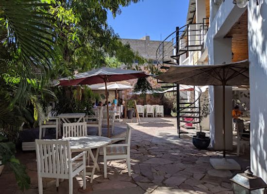 madagascar/atsimo-andrefana/restaurant/oasis-cafe