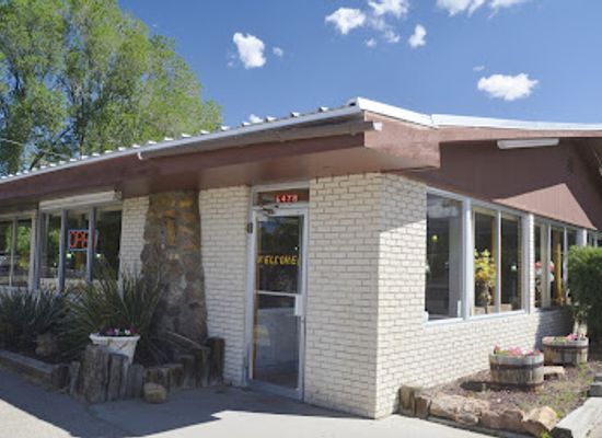 new-mexico/jemez-mountains/restaurant/presciliano-s-restaurant
