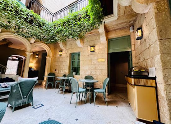 malta/mdina/restaurant/courtyard-lounge-cafe