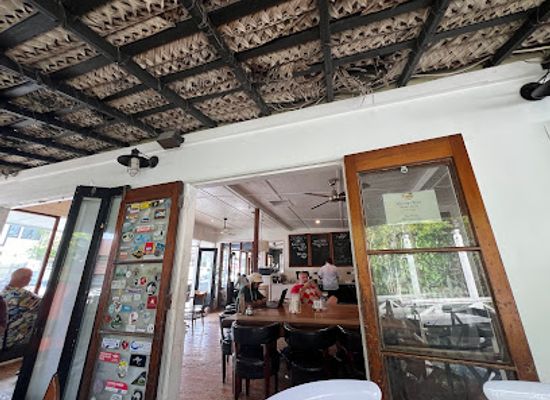 tonga/niuatoputapu/restaurant/friends-cafe