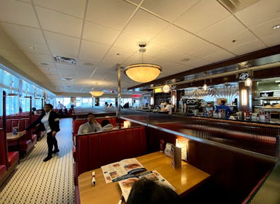 maryland/patapsco-valley-state-park/restaurant/silver-diner