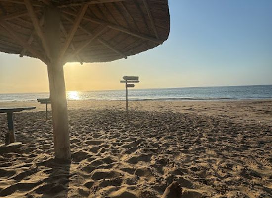 angola/namibe-desert/restaurant/escadinha