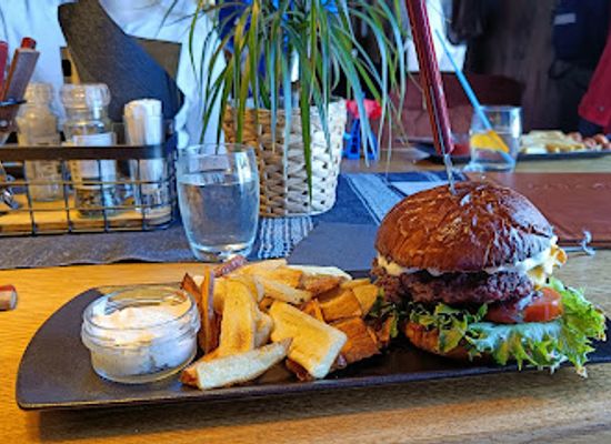 estonia/rakvere/restaurant/sarvik