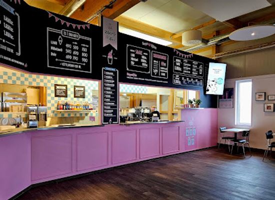 iceland/borgarnes/restaurant/isbuo-huppu-borgarnes