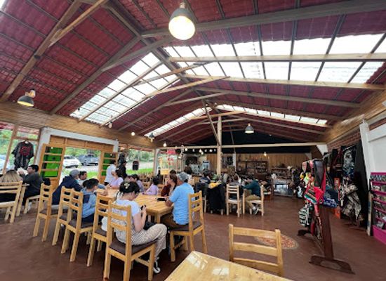 ecuador/los-rios-region/restaurant/la-mazorca-dorada