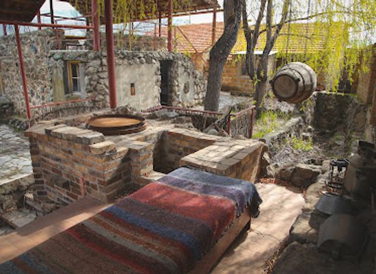 armenia/syunik/restaurant/little-farm