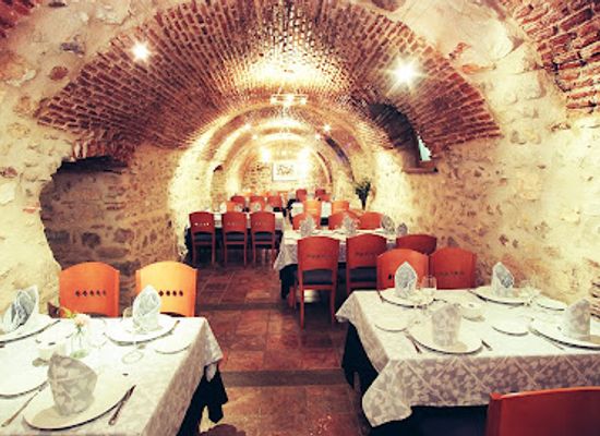 spain/segovia/restaurant/restaurante-jose