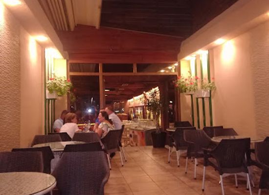kosovo/ferizaj/restaurant/pizzeria-syri