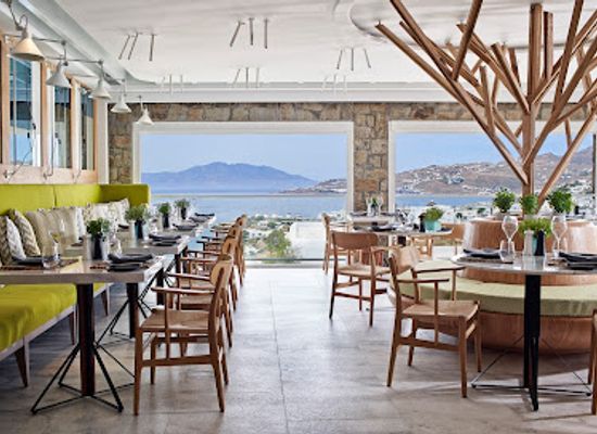 greece/mykonos/chora/restaurant/noa-greek-taverna