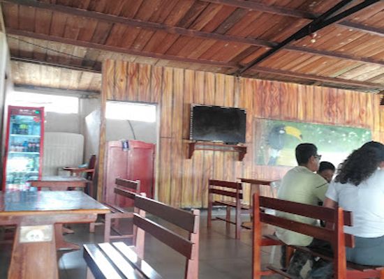 ecuador/amazon/restaurant/la-choza