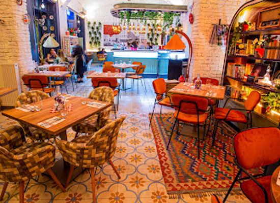 hungary/hansag/restaurant/retek-bisztro